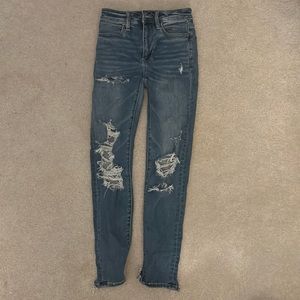 Super cute American eagle jeans size 00 short.